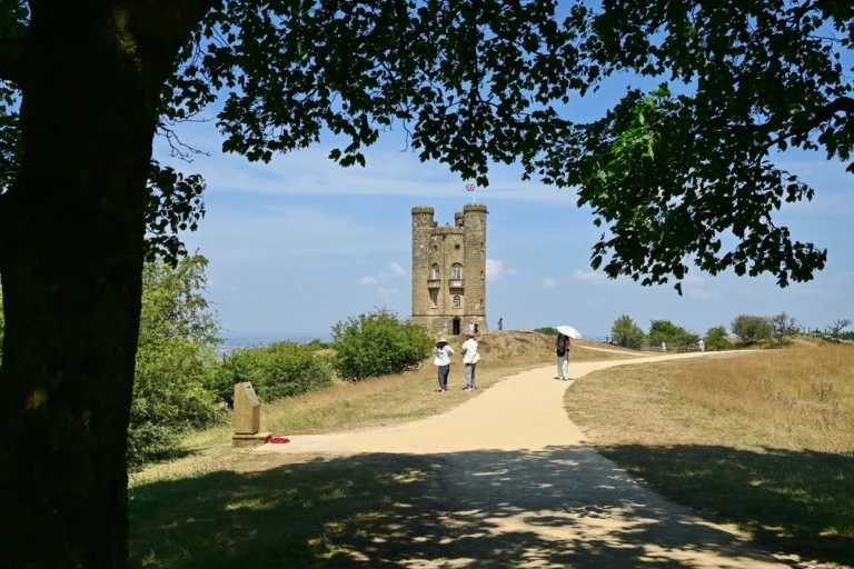 Broadway Tower 0002