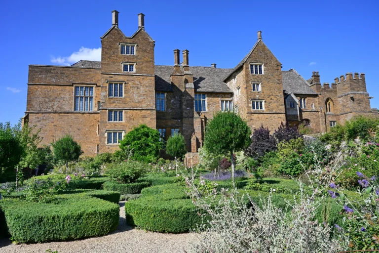 Broughton Castle 0007